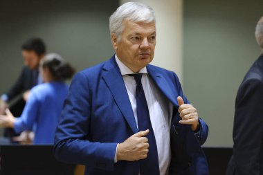 AB Komiseri Didier Reynders 24 Eylül 2024 'te Brüksel, Belçika' daki AB Genel İşler Konseyi 'ne katılmak üzere geliyor.