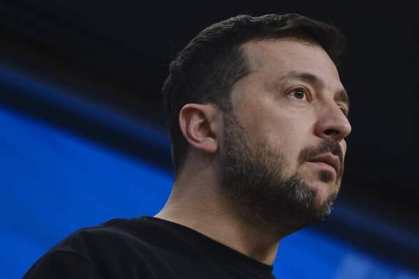 Президент Украины Владимир Зеленский принял участие в пресс-конференции во время саммита лидеров Европейского Союза в Брюсселе, Бельгия 17 октября 2024 года.