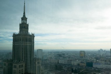 Polonya 'nın Varşova kentindeki Kültür ve Bilim Sarayı' nın dış görünüşü 28 Ocak 2025.