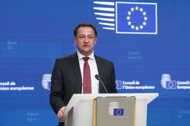 Avrupa Tarım ve Gıda Komiseri Christophe HANSEN 'in basın toplantısı, Belçika' nın Brüksel kentindeki Tarım ve Balıkçılık Konseyi 'nin ardından 24 Şubat 2025.