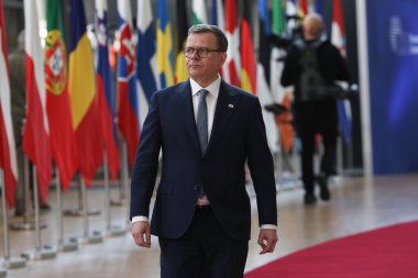 Finlandiya Başbakanı Petteri ORPO, 20 Mart 2025 'te Brüksel' deki AB genel merkezinde AB Zirvesi 'nin başında basın açıklaması yaptı..