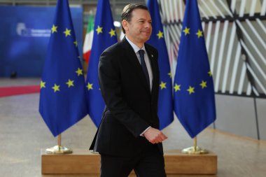 Portekiz Başbakanı Luis Montenegro, 20 Mart 2025 'te Brüksel' deki AB genel merkezinde AB Zirvesi 'nin başında basın açıklaması yaptı..