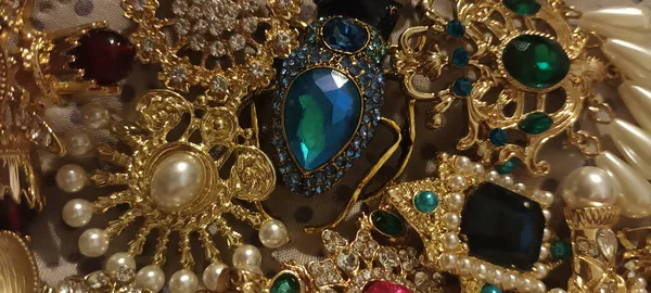 Siyah Arkaplanda Mücevher Görünümünü Kapat — Stok fotoğraf