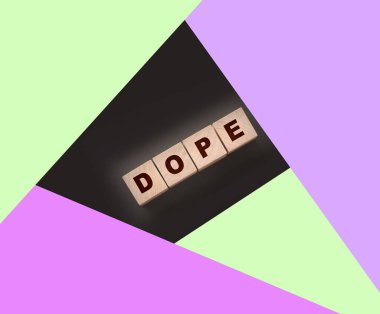 Ahşap bloklar için uyuşturucu kelimesi. Bağımlılık konsepti. Sağlık hizmetleri kavramı.