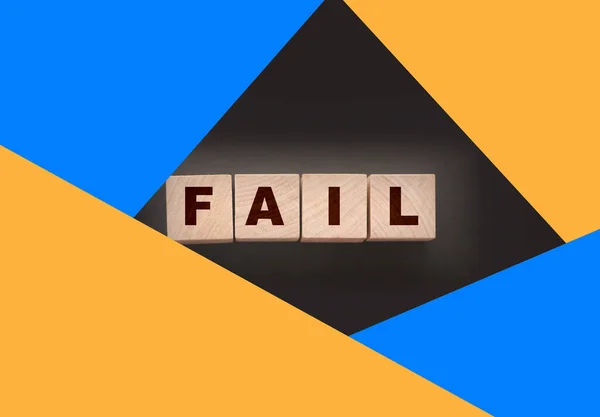 Fail Word 텍스트 Wooden Cube Block Black Background — 스톡 사진