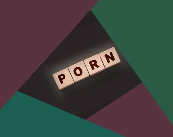 Das Wort Porn Auf Holzspielzeugklötzen — Stockfoto