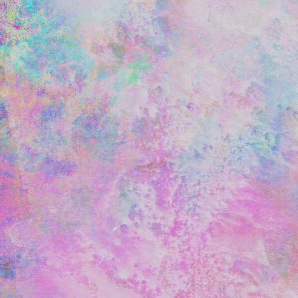 Leylak ve beyaz renklerle soyut suluboya deseni ve pembe, mavi ve yeşil renklerle dokunuşlar.