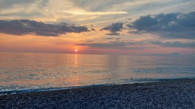 Güzel mavi deniz arkaplan görüntüsü 