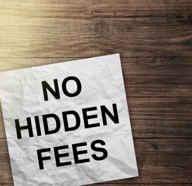 Ücretsiz. Beyaz tahta masada..