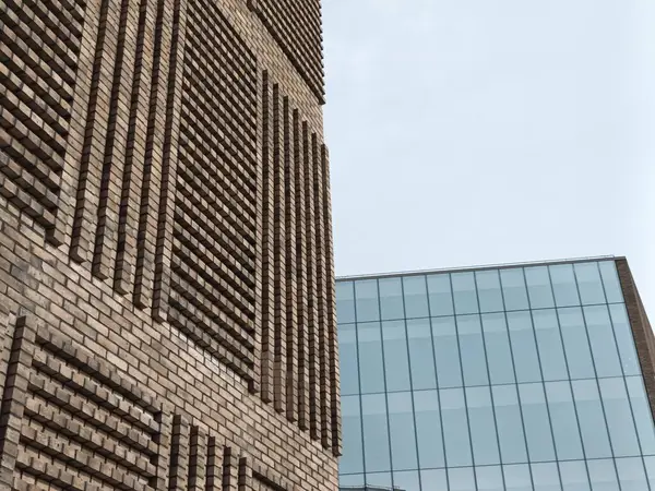 Londra 'daki eski bina.