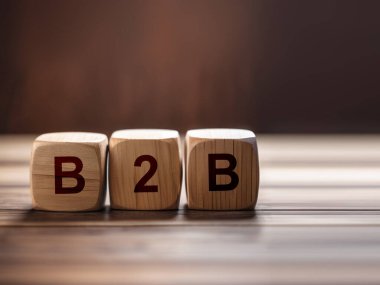 Tahta küplü b b 2 kelimesi