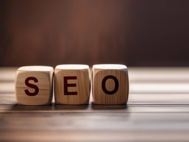 Seo optimizasyonlu ahşap küpler.