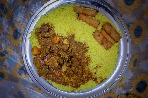 Ramadhan Ayındaki Popüler Yemeklerden Biri Körili Sarı Pirinçtir Yemek Lezzet — Stok fotoğraf
