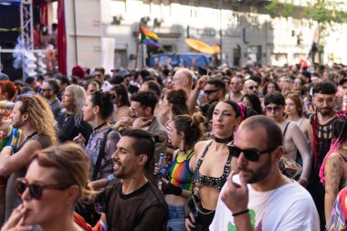 Buenos Aires, Arjantin - 04 Kasım 2023: LGBT halkı Buenos Aires 'teki XXXII onur yürüyüşünde
