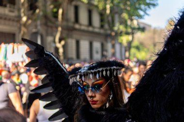 Buenos Aires, Arjantin - 04 Kasım 2023: LGBT halkı Buenos Aires 'teki XXXII onur yürüyüşünde