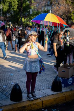 Buenos Aires, Arjantin - 04 Kasım 2023: LGBT halkı Buenos Aires 'teki XXXII onur yürüyüşünde