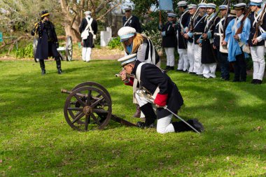 San Isidro, Buenos Aires Eyaleti, Arjantin - 21 Eylül 2024: Aktörler 1828 ve 1931 yılları arasında Arjantinli iç savaşı temsil ettiler.