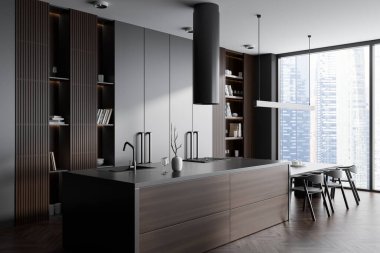 Karanlık mutfak odasının iç tarafında yemek masası, panoramik pencere, koltuklar, dolap, raflar, gri duvar, ahşap zemin, gaz ocağı, lavabo. Minimalist tasarım kavramı. 3d oluşturma