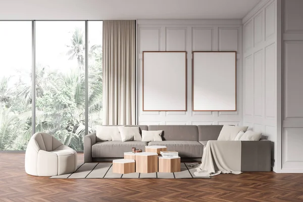 Biały Salon Wewnętrzny Fotel Sofa Stołem Kawowym Dywan Drewnianej Podłodze — Zdjęcie stockowe