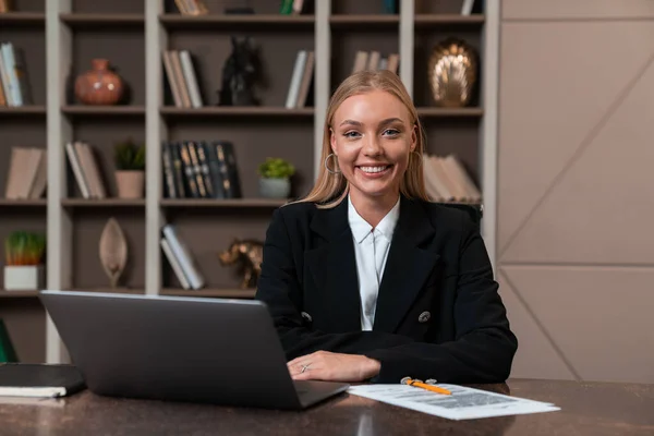 Pleased Attractive Businesswoman Wearing Formal Wear Sitting Office Workplace Laptop — Stockfoto