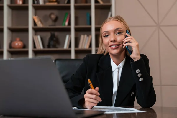 Pleased Attractive Businesswoman Wearing Formal Wear Sitting Having Online Conference — Stockfoto