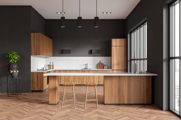 Dark Kitchen Interior Bar Island Chairs Hardwood Floor Sink Kitchenware — Stockfoto