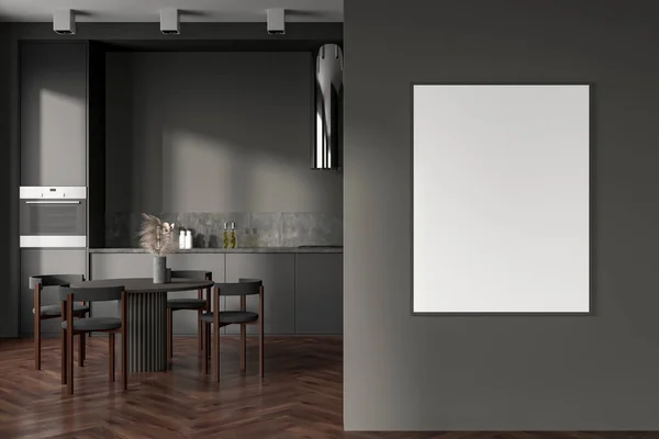 深色厨房内部 扶手椅和餐桌在硬木地板上 带引擎盖的厨房用具 前视镜 进来前把海报贴好 3D渲染 — 图库照片
