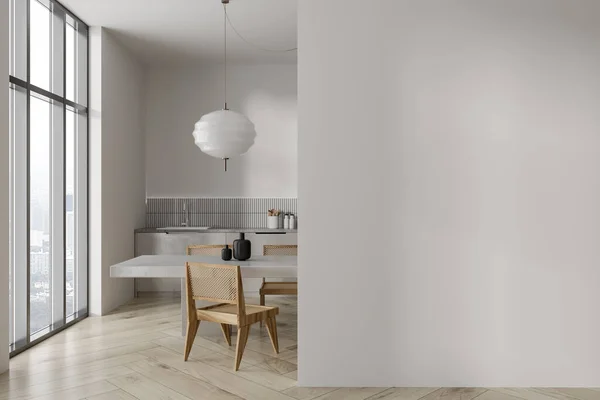 Interior Cozinha Moderna Com Paredes Brancas Piso Madeira Balcões Com — Fotografia de Stock