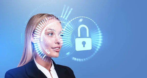 青い背景に笑顔の若い実業家の肖像とぼやけた没入型サイバーセキュリティインターフェイスの二重露出 データ保護の概念 モックアップ — ストック写真