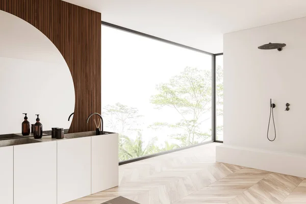 Weiße Badezimmereinrichtung Mit Dusche Und Waschbecken Mit Spiegel Seitenblick Panoramafenster — Stockfoto