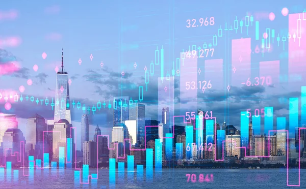 カラフルな株式市場のホログラム 棒グラフと数字と外国為替図 ニューヨークの街並みとの二重露出 マンハッタン オンライン取引と分析の概念 — ストック写真