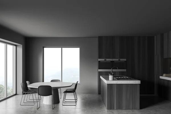 Ciemne Wnętrze Kuchni Stołem Krzesłami Barem Szarej Betonowej Podłodze Jadalnia — Zdjęcie stockowe