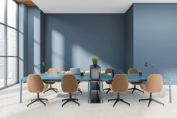 Blue Coworking Interior Armchairs Laptop Computer Table Light Concrete Floor — Stock Photo, Image