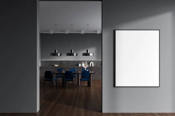 黑暗的厨房内部 椅子和餐桌在硬木地板上 厨房用具和厨房用具在甲板上 进来前把海报贴好 3D渲染 — 图库照片