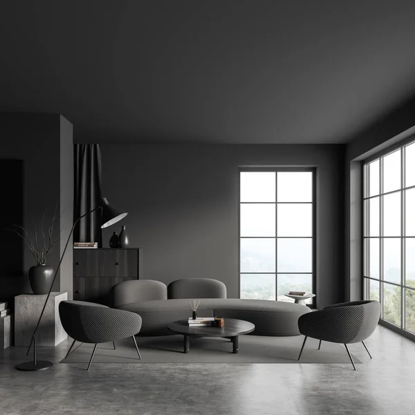 黑暗的空间内部放松沙发和两个扶手椅 咖啡桌和抽屉与装饰 地毯灰色混凝土地板 乡村的全景窗户 3D渲染 — 图库照片
