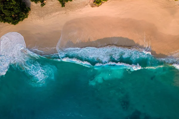 Drone Aéreo Vista Superior Tiro Praia Areia Branca Oceano Índico — Fotografia de Stock