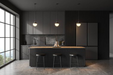 Karanlık ev mutfağı, bar adası, buzdolabı ve mutfak gereçleriyle dolu raflar. Kırsal kesimde panoramik pencereli minimal yemek ve yemek alanı. 3B görüntüleme