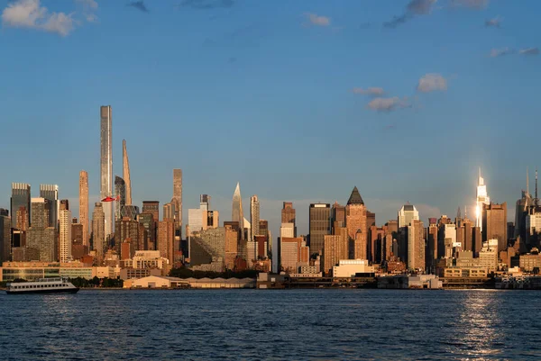 Edificios Comerciales Nueva York Hora Dorada Frente Mar Corporación Financiera —  Fotos de Stock