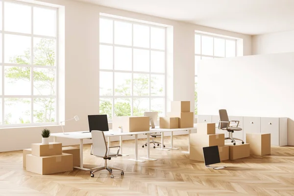 White Meeting Room Interior Moving Boxes Board Side View Armchair — Stock Photo, Image