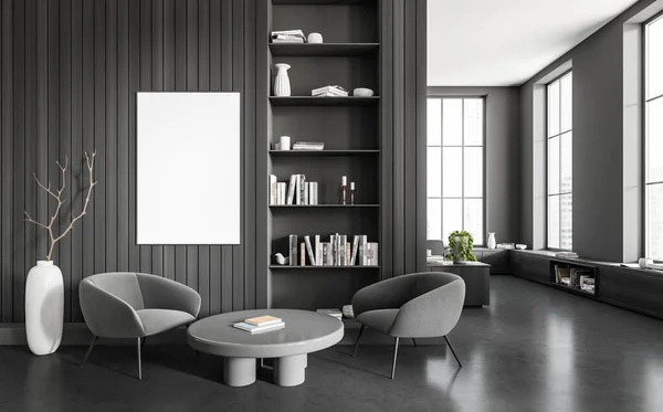 포스터가 어두운 내부의 의자가 테이블 파노라마 책꽂이 콘크리트 미니멀리즘적 디자인의 — 스톡 사진