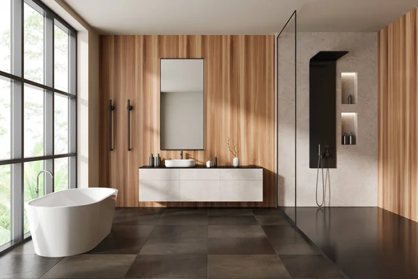 Útulný Dřevěný Interiér Koupelny Vanou Umyvadlem Sprchou Příslušenstvím Skříňkou Vertikálně — Stock fotografie