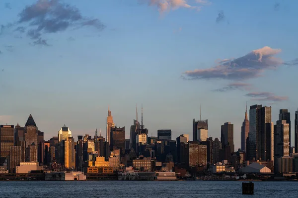 Glastorn New York City Vid Solnedgången Amerikas Förenta Stater Begreppet — Stockfoto
