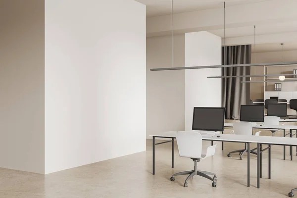 有白色墙壁 混凝土地板 一排有白色椅子的电脑桌和左边的模拟墙壁的时尚开放空间办公室角落 3D渲染 — 图库照片