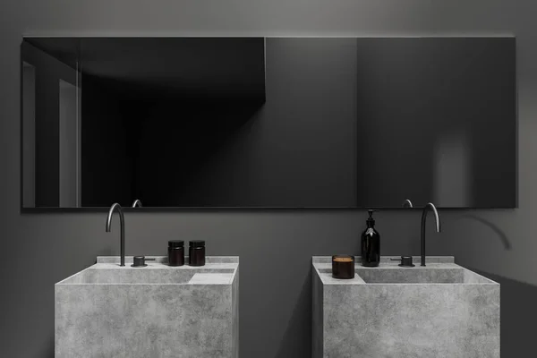 黑暗浴室内部与双水池和大镜子 前视镜 甲板与酒店沐浴配件 3D渲染 — 图库照片