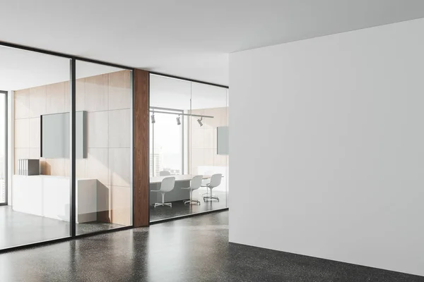 Interior Moderno Salão Escritório Com Paredes Brancas Madeira Piso Concreto — Fotografia de Stock