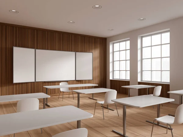 现代学校教室的拐角处 有白色和木制的墙壁 木制的地板 一排有椅子的白色桌子和模拟的白板 3D渲染 — 图库照片