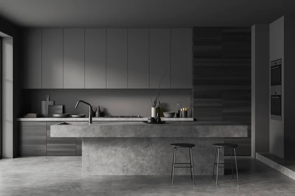 バースツール 食器棚 グレーの壁 オーブン コンクリート床 食器洗い機 棚付きの暗いキッチンルームのインテリアのフロントビュー ミニマルデザインのコンセプト 3Dレンダリング — ストック写真