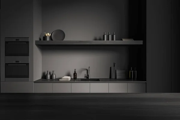 黒い木製のデッキにバー島 シンク キッチン用品を備えたダークキッチンのインテリア 現代のアパートでミニマリストの調理エリア 3Dレンダリング — ストック写真