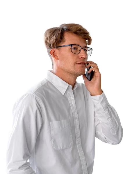 Zakenman Bril Aan Telefoon Portret Wit Shirt Geïsoleerd Witte Achtergrond — Stockfoto