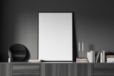 Karanlık oturma odasının önü boş beyaz posterle kaplı büfede kitaplar, yuvarlak aynalar, mumlar, gri duvarlar. Minimalist tasarım kavramı. Model yap. 3d oluşturma